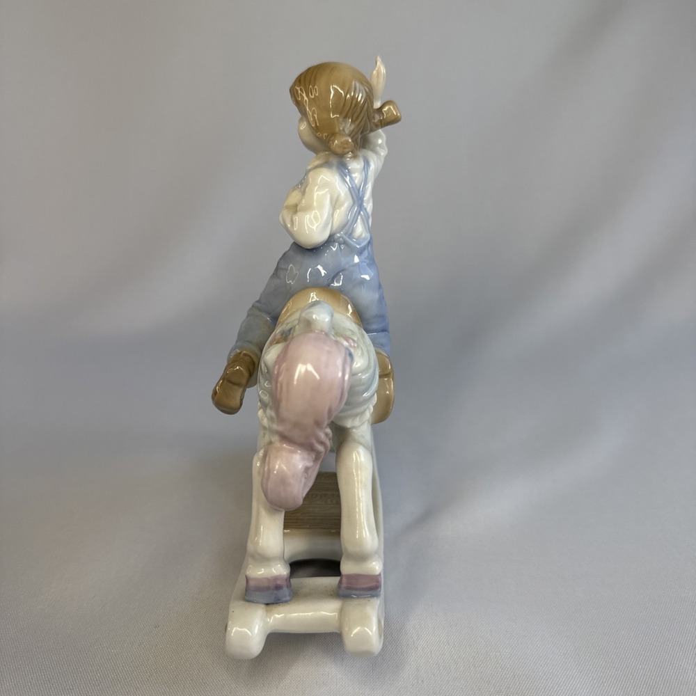 1991 Meico Paul Sebastian Figurine Girl Riding Rocking Horse Porcelain - Vintage - Picture 4 of 7